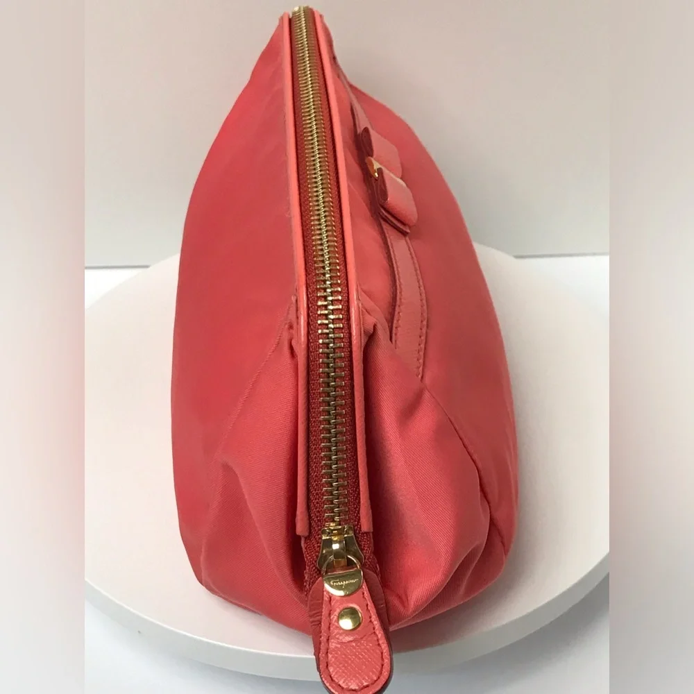Salvatore Ferragamo Vara Ribbon Large Nylon Cosmetic Bag 😍